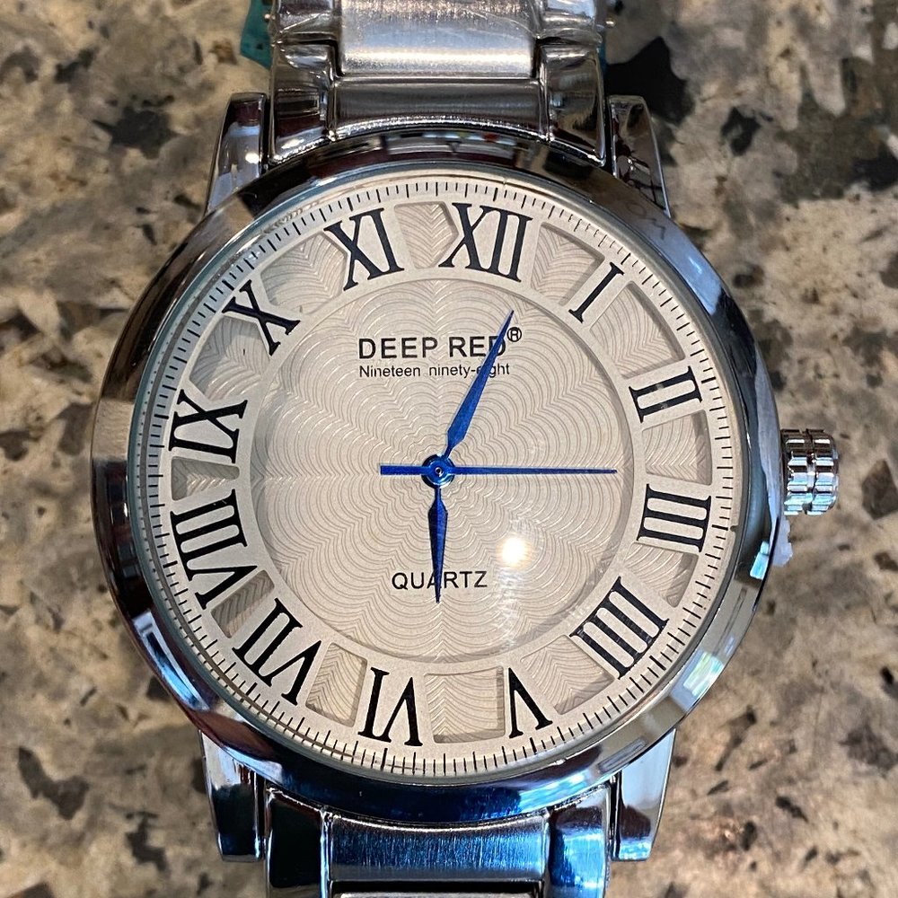NEW DEEP RED FASHION STAINLESS STEEL WATCH